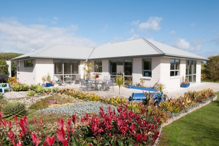 Photo of property in 1 Seascape Crescent, Waipu, 0582