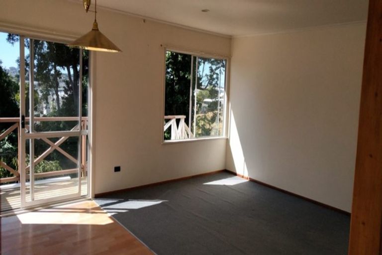 Photo of property in 25 Diana Drive, Glenfield, Auckland, 0627