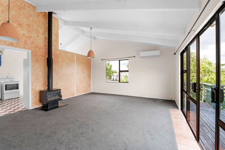 Photo of property in 77 Foster Road, Temple View, Hamilton, 3290