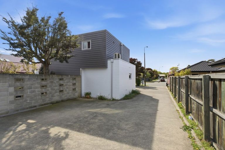 Photo of property in 75 Mandeville Street, Riccarton, Christchurch, 8011