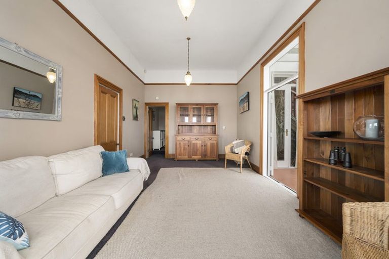 Photo of property in 44 Evans Bay Parade, Roseneath, Wellington, 6021