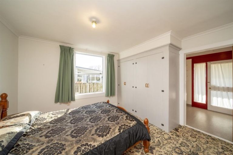 Photo of property in 9 Lupton Street, Waverley, 4510