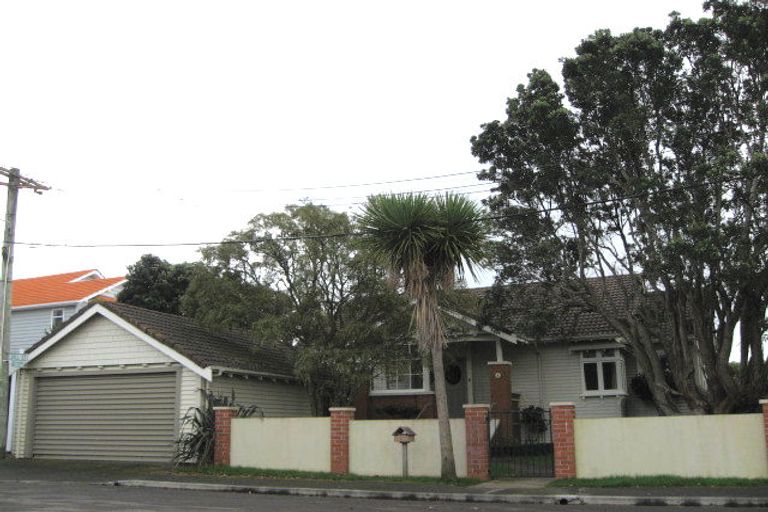 Photo of property in 1 Joll Street, Karori, Wellington, 6012