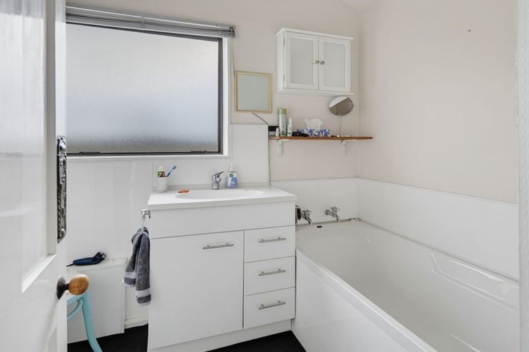Photo of property in 86 Moana View Road, Waikawa, Picton, 7220