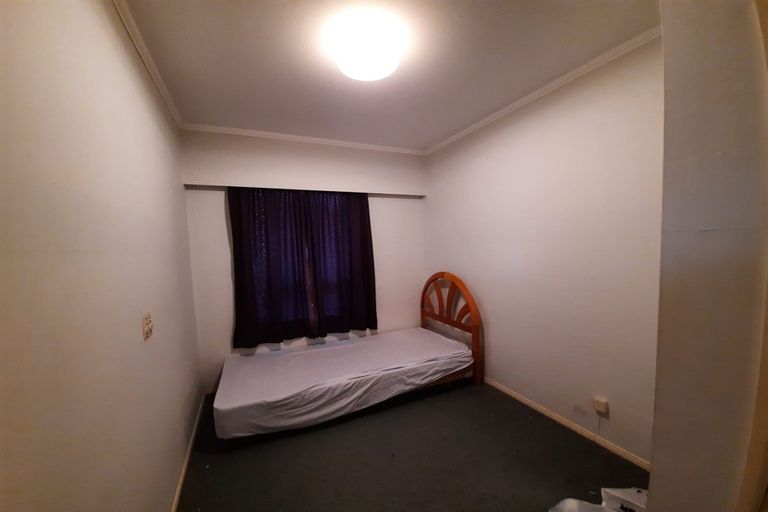 Photo of property in 18 Bradbury Road, Botany Downs, Auckland, 2010