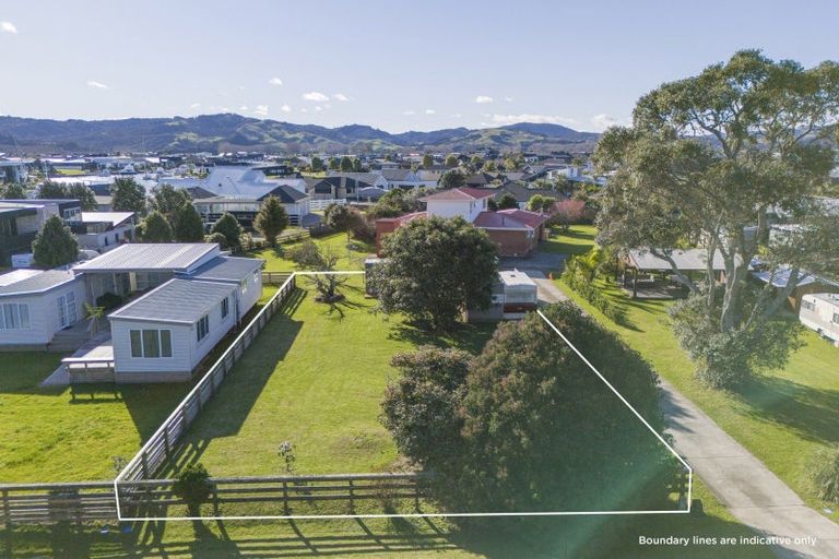Photo of property in 115 South Highway East, Whitianga, 3510