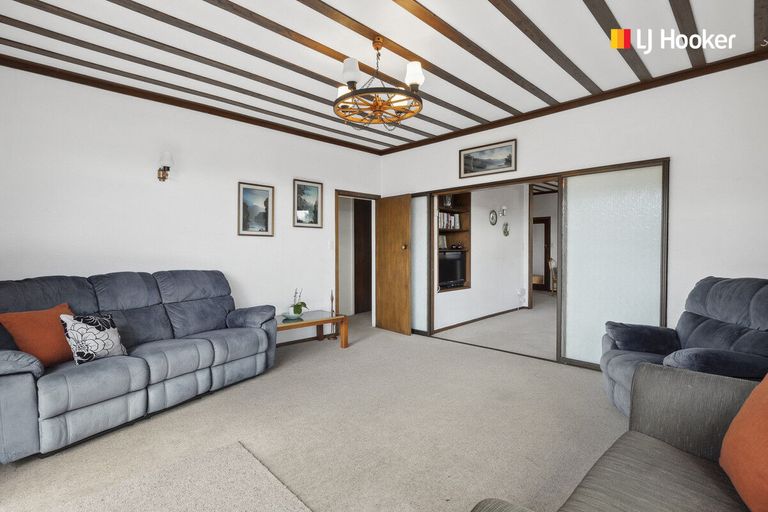 Photo of property in 9 Featherston Street, Macandrew Bay, Dunedin, 9014