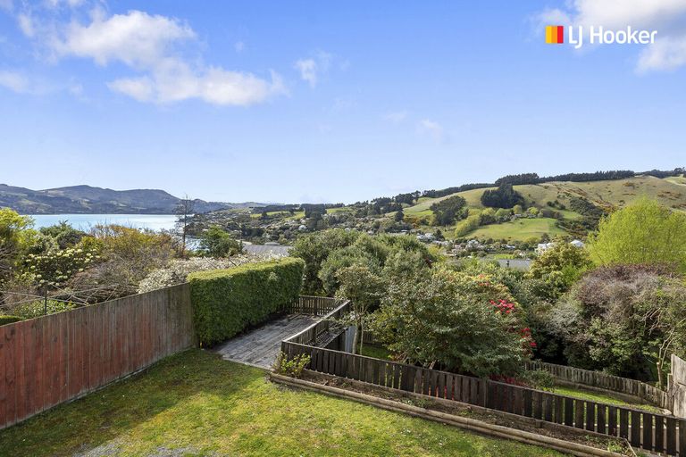 Photo of property in 9 Featherston Street, Macandrew Bay, Dunedin, 9014