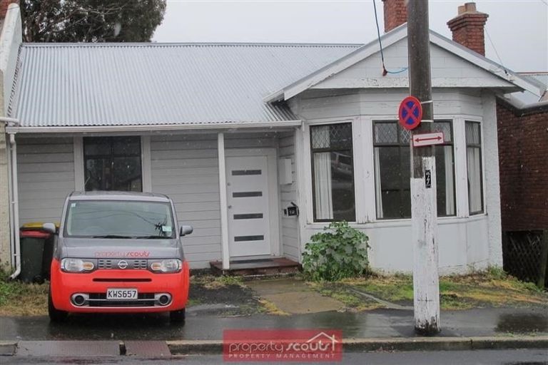 Photo of property in 12 Eglinton Road, The Glen, Dunedin, 9011