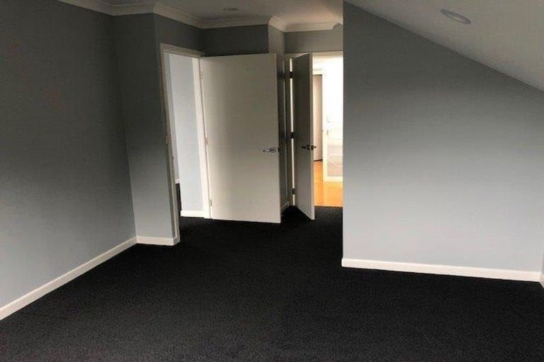 Photo of property in 25 Strowan Avenue, Fairfield, Hamilton, 3214