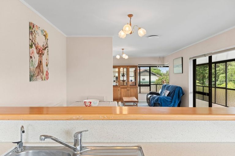 Photo of property in 5 Whakapaki Street, Urenui, 4375