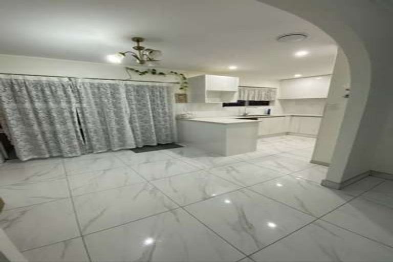 Photo of property in 2/9 Berwyn Avenue, Takanini, 2112