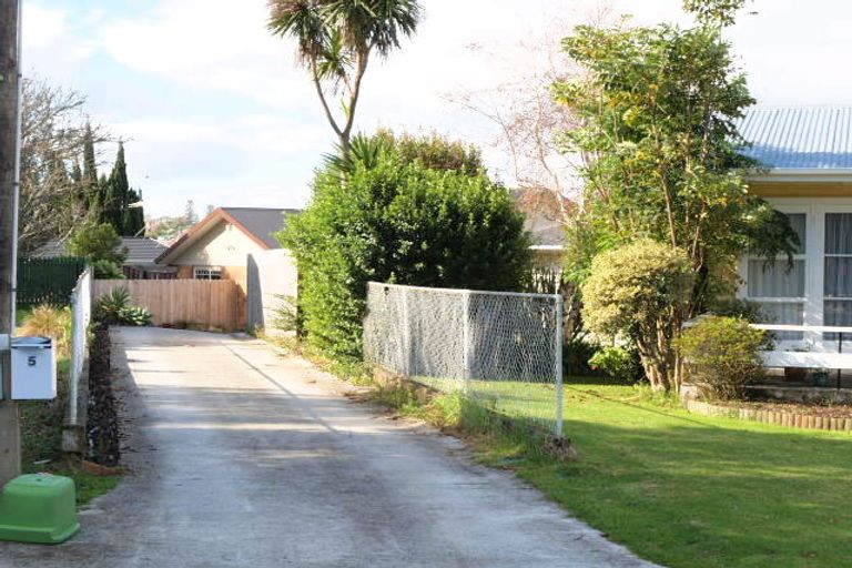 Photo of property in 5 Eaglen Place, Howick, Auckland, 2010