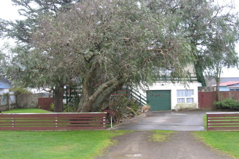 Photo of property in 156 Queen Street West, Levin, 5510