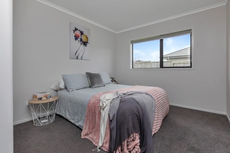 Photo of property in 13 Olney Court, One Tree Point, 0118