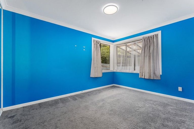 Photo of property in 15 Maher Place, Ranui, Porirua, 5024