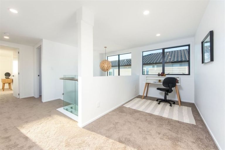 Photo of property in 28 Myland Drive, Hobsonville, Auckland, 0616