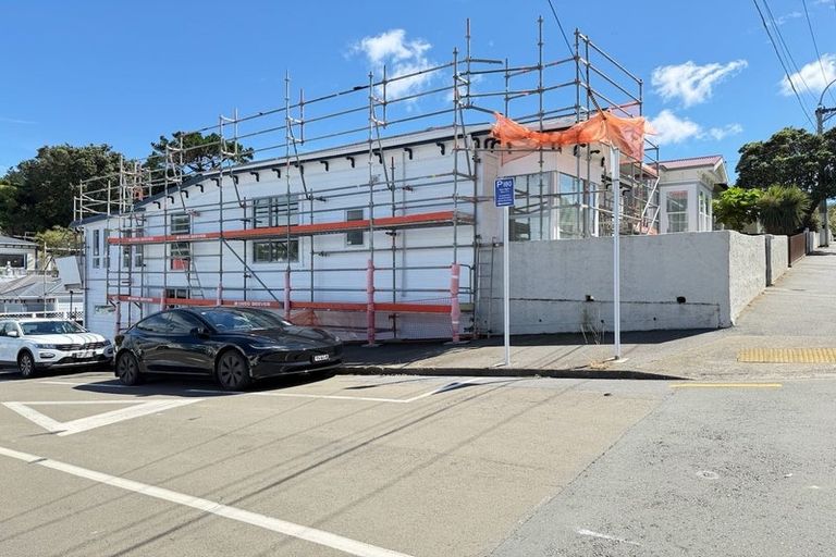 Photo of property in 432 Adelaide Road, Berhampore, Wellington, 6023