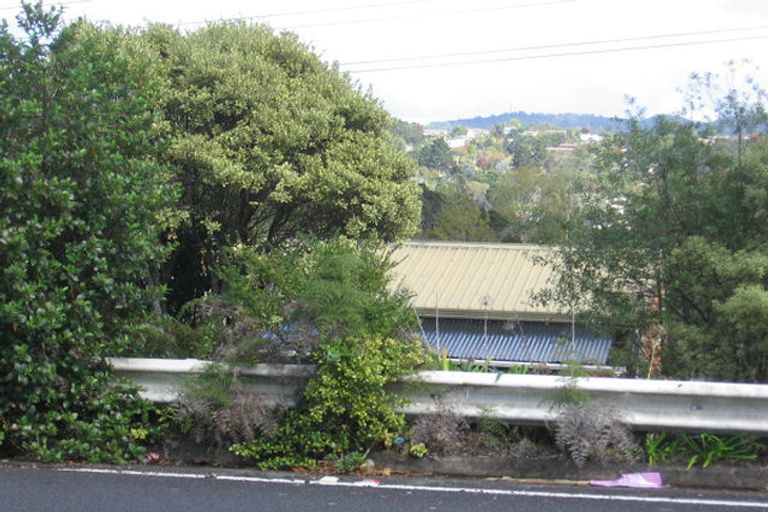 Photo of property in 81 Captain Scott Road, Glen Eden, Auckland, 0602