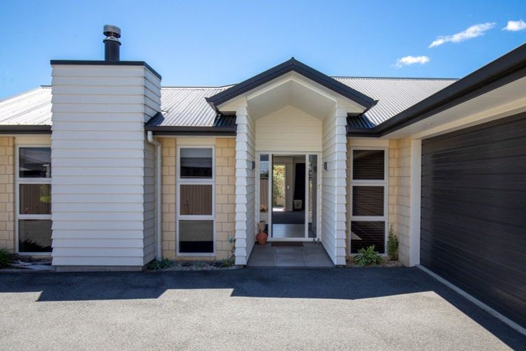 Photo of property in 8 Quail Close, Alexandra, 9320