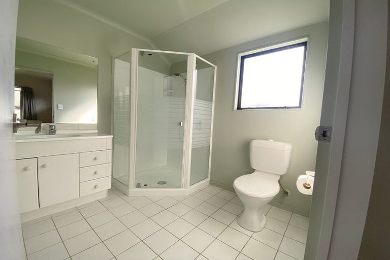 Photo of property in 554a Don Buck Road, Westgate, Auckland, 0614