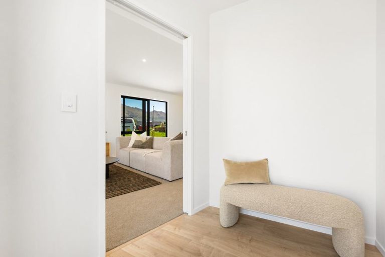 Photo of property in 3 Simpson Crescent, Wanaka, 9305