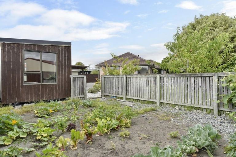 Photo of property in 11 Quebec Place, Wainoni, Christchurch, 8061