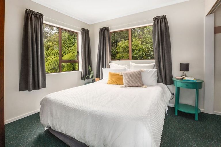 Photo of property in 3a Quinn Grove, Ranui, Porirua, 5024