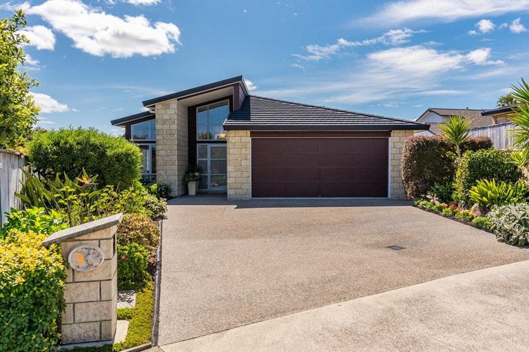 Photo of property in 3 Cadastral Court, Paraparaumu, 5032