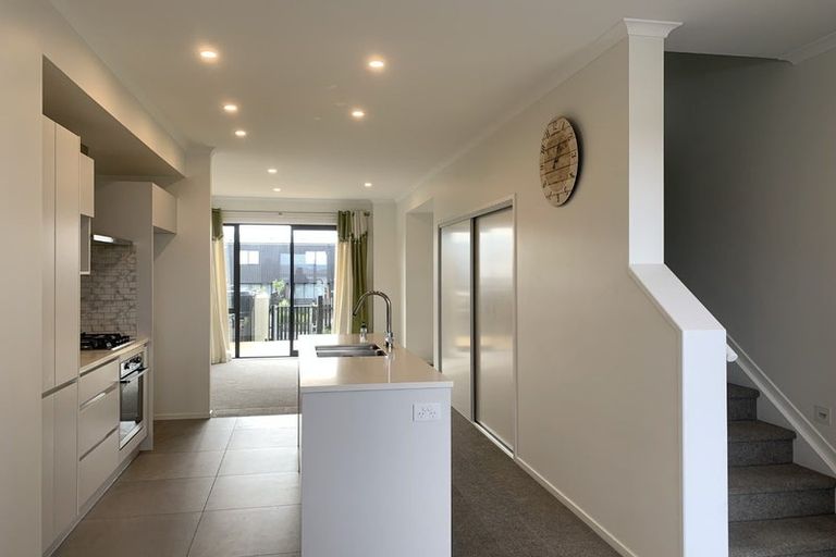 Photo of property in 11/1 Scott Road, Hobsonville, Auckland, 0616