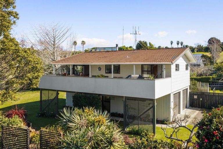 Photo of property in 11 Pohutukawa Drive, Athenree, Katikati, 3177
