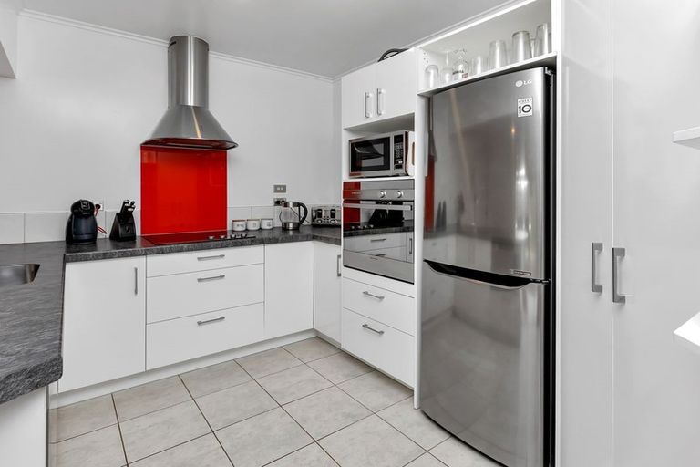 Photo of property in 97 Onerahi Road, Onerahi, Whangarei, 0110