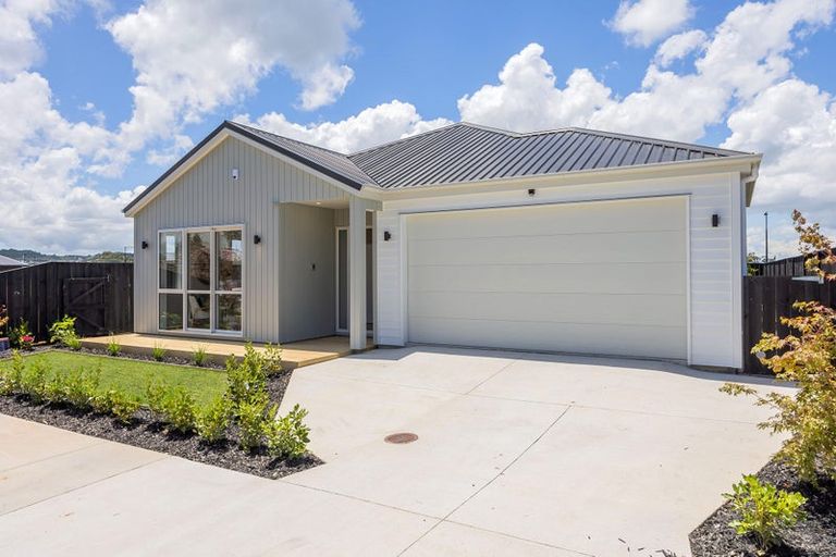 Photo of property in 20 Babina Avenue, Kumeu, 0810
