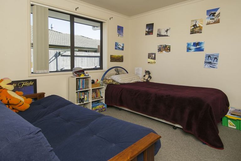 Photo of property in 10 Beachmere Place, Papamoa Beach, Papamoa, 3118