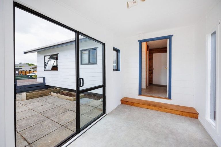 Photo of property in 14 Pukepapa Road, Marton, 4710