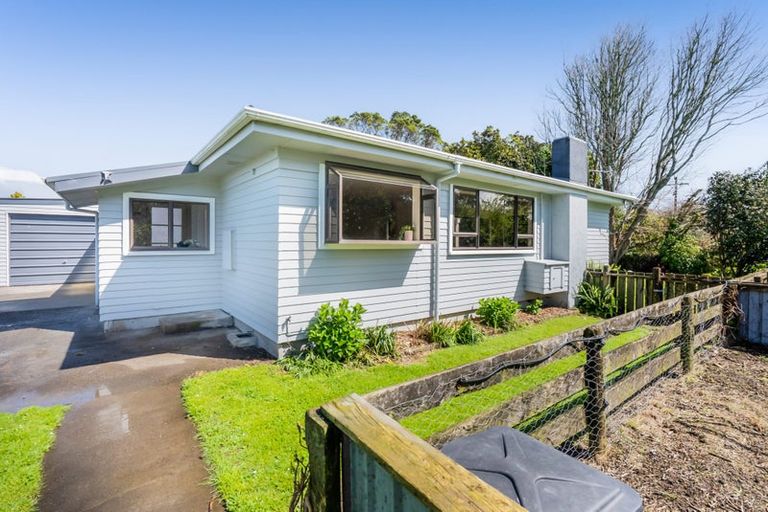 Photo of property in 352 Manutahi Road, Lepperton, New Plymouth, 4373