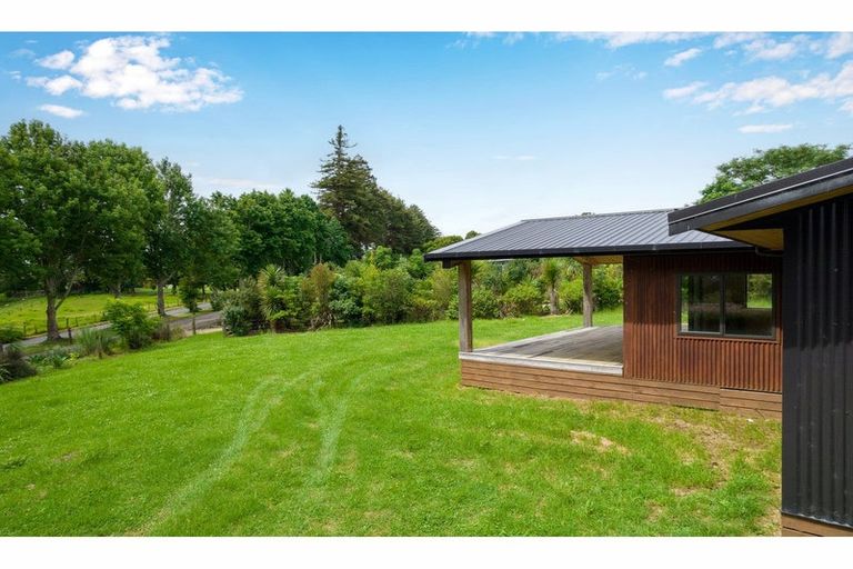 Photo of property in 16 Pa Road, Kerikeri, 0230