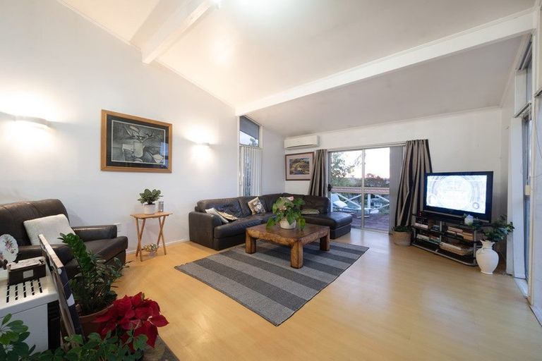 Photo of property in 1/24 Cranberry Place, Bucklands Beach, Auckland, 2012