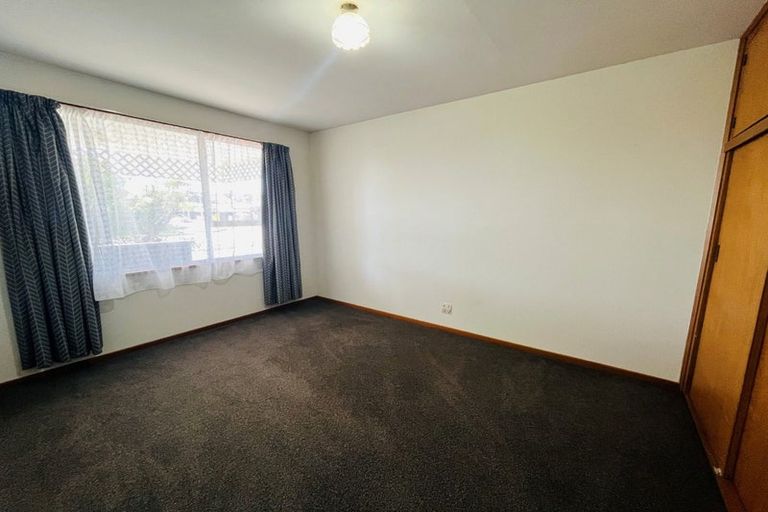 Photo of property in 2/15 Gardiners Road, Bishopdale, Christchurch, 8051
