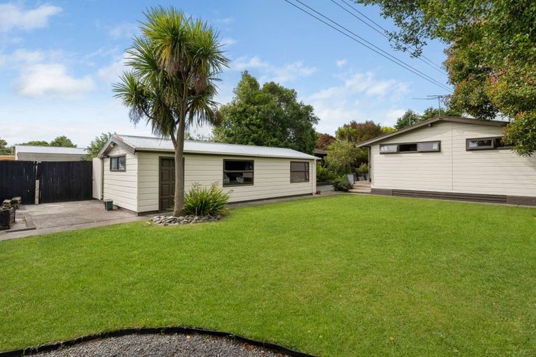 Photo of property in 417 Avonhead Road, Avonhead, Christchurch, 8042