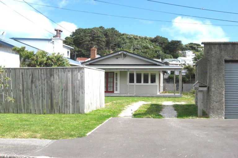 Photo of property in 48 Burnham Street, Seatoun, Wellington, 6022