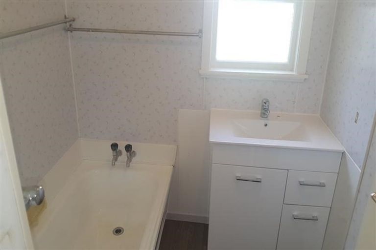 Photo of property in 61 David Street, Westown, New Plymouth, 4310