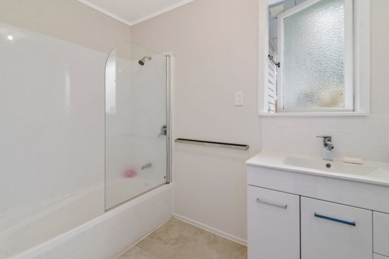 Photo of property in 49 Turner Drive, Western Heights, Rotorua, 3015