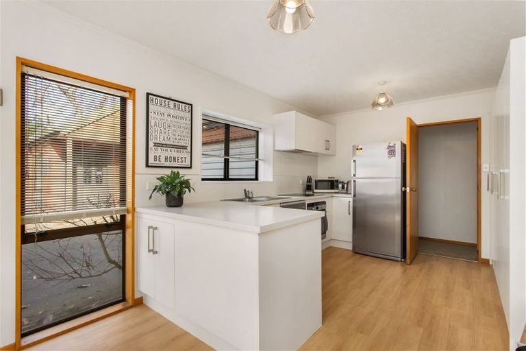 Photo of property in 8 Grants Road, Papanui, Christchurch, 8053