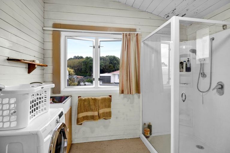 Photo of property in 8 Lincoln Street, Patea, 4520