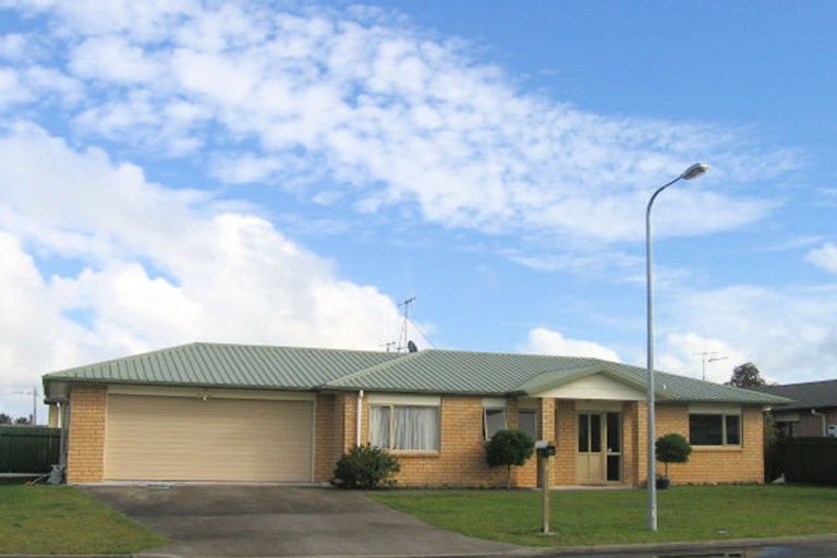 Photo of property in 15 Harvard Court, Melville, Hamilton, 3206