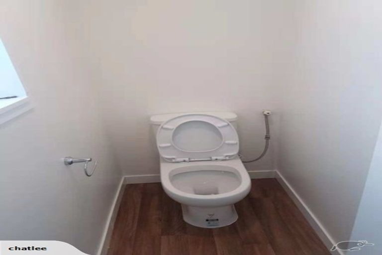 Photo of property in 36 Woodside Road, Massey, Auckland, 0614