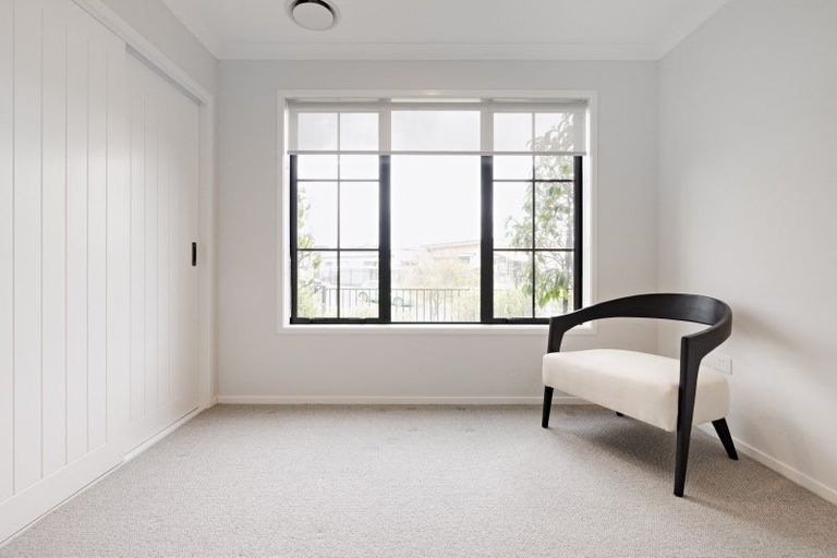 Photo of property in 1 Te Kaka Place, Omokoroa, 3114