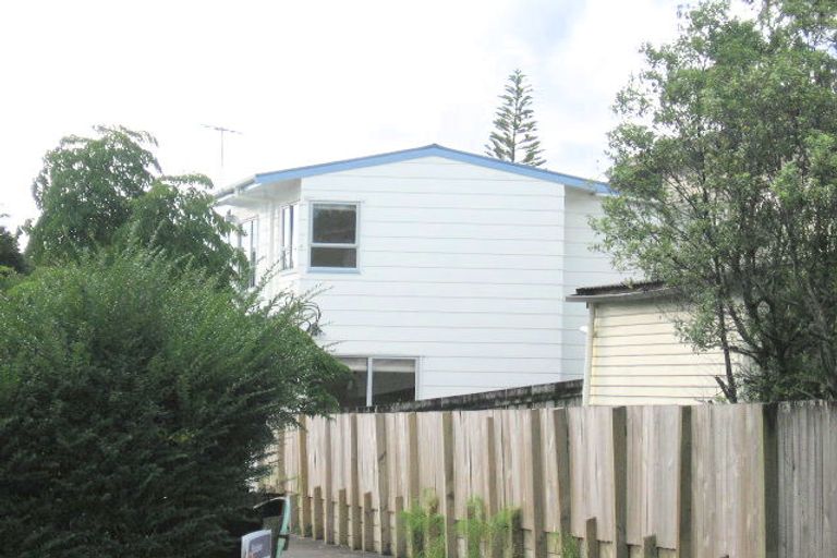 Photo of property in 36 View Road, Henderson, Auckland, 0612