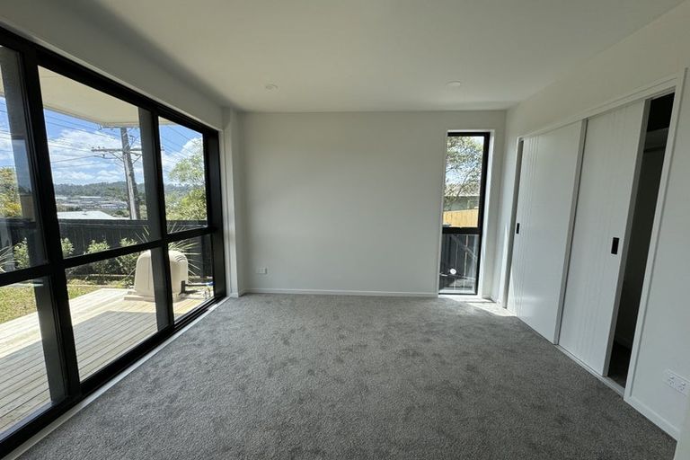 Photo of property in 1/18 Hetherington Road, Ranui, Auckland, 0612